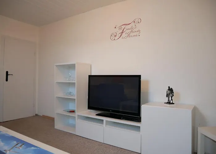 Apartman Max & Monika Nur 250m Zum